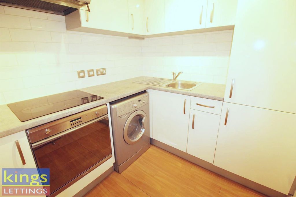 Property photo 3 of 6 Kitchen.Jpg