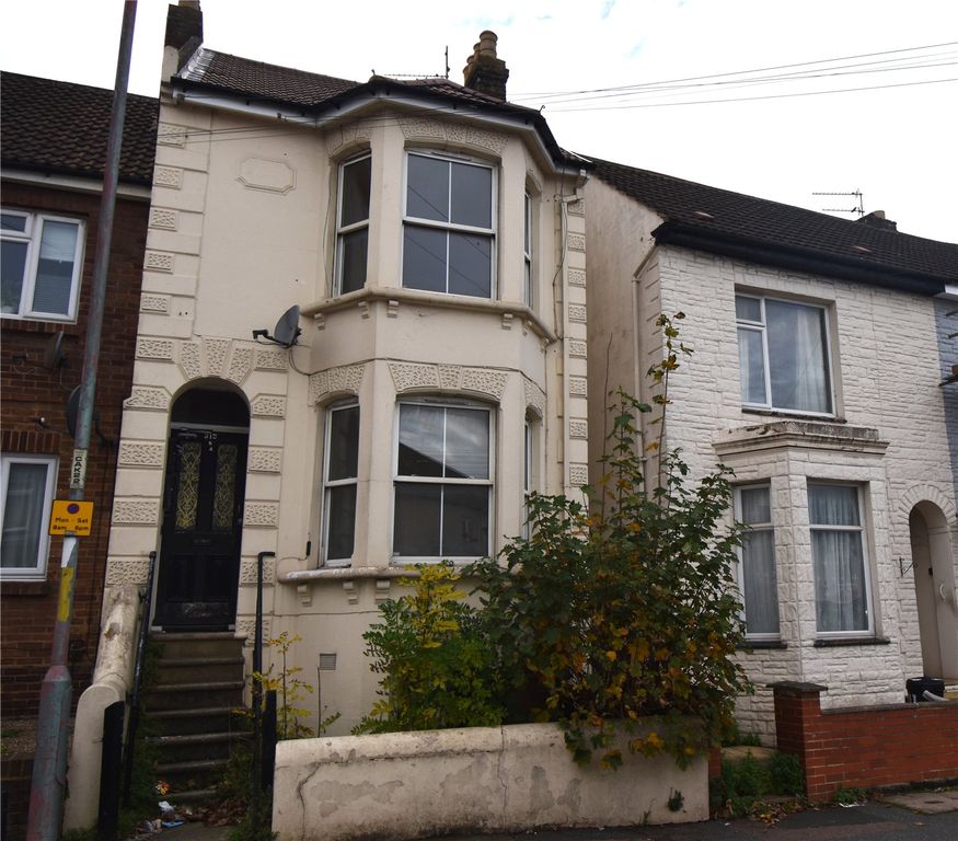 Property photo 2 of 16 External