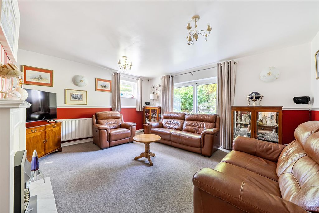 Property photo 2 of 23 Sitting Room .Jpg