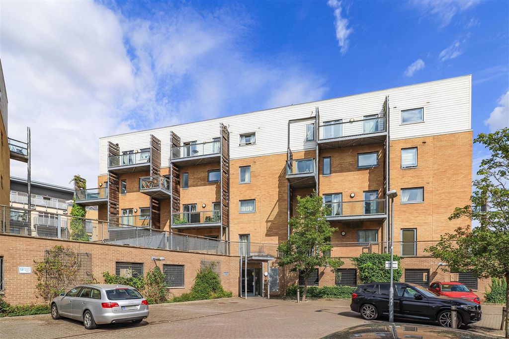 Property photo 1 of 13 Img (13).Jpg