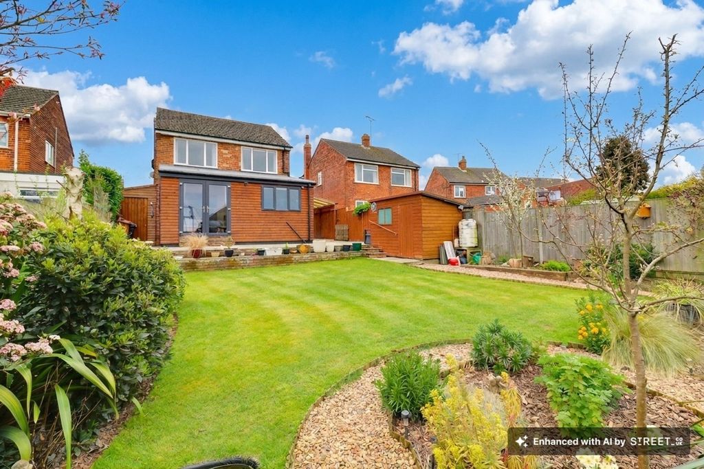 Property photo 2 of 30