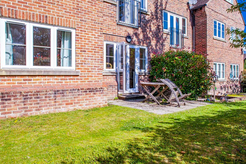 Property photo 2 of 11
