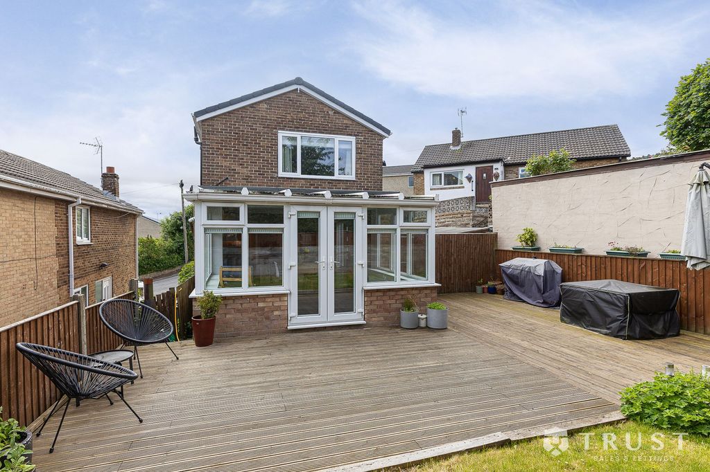 Property photo 1 of 34