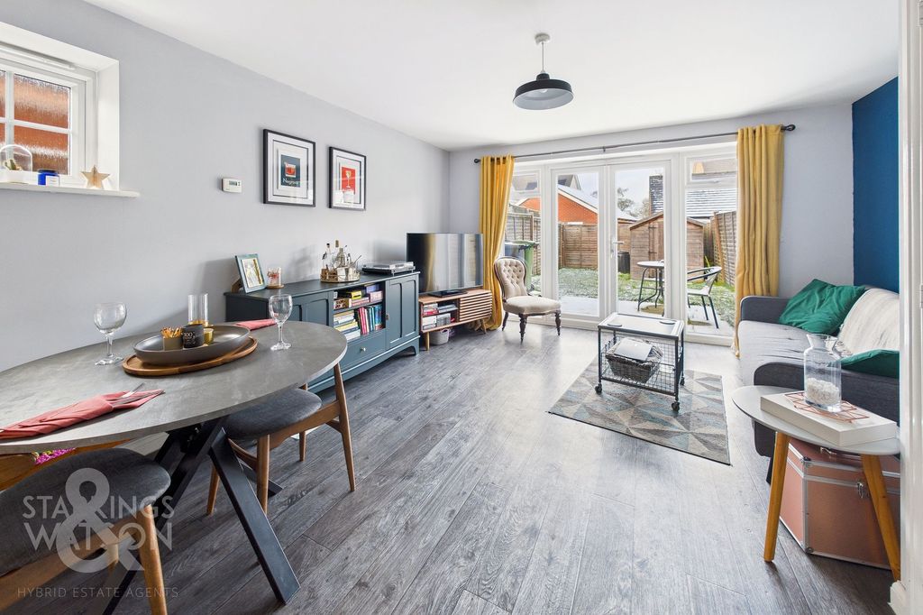 Property photo 2 of 16