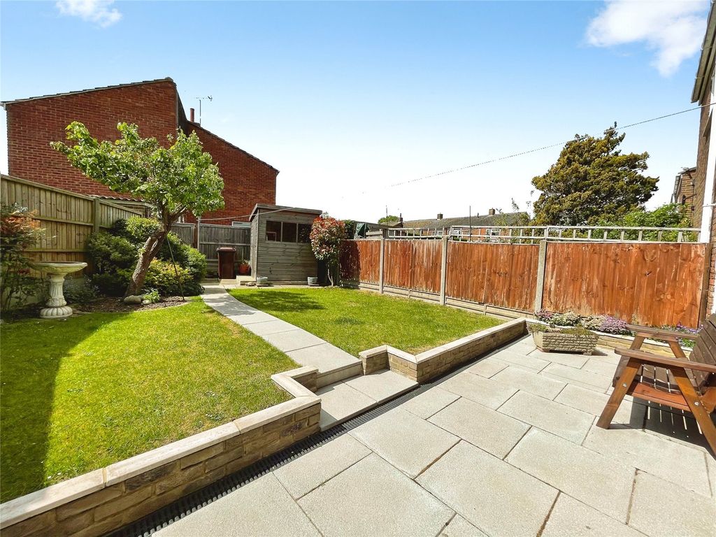 Property photo 3 of 17 Picture No. 16