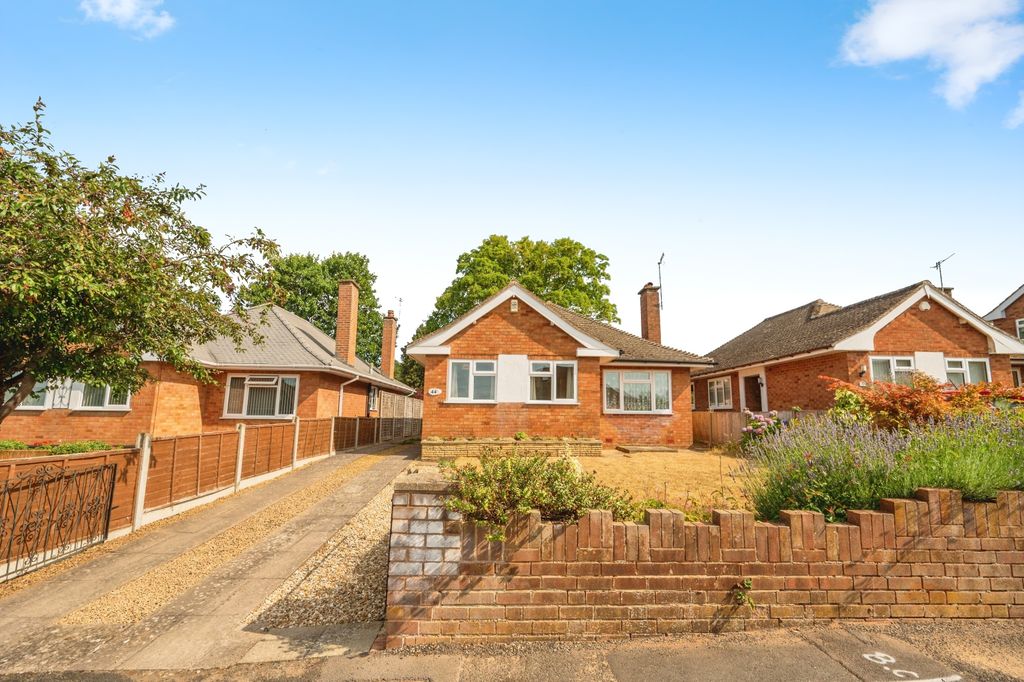 Property photo 2 of 11
