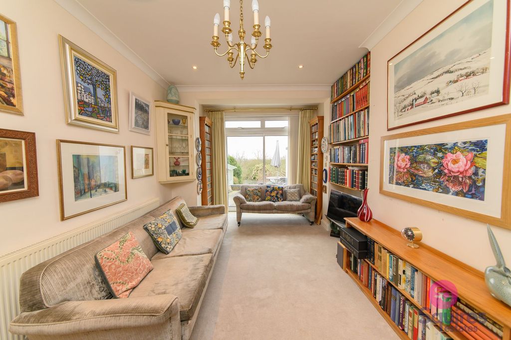 Property photo 3 of 30