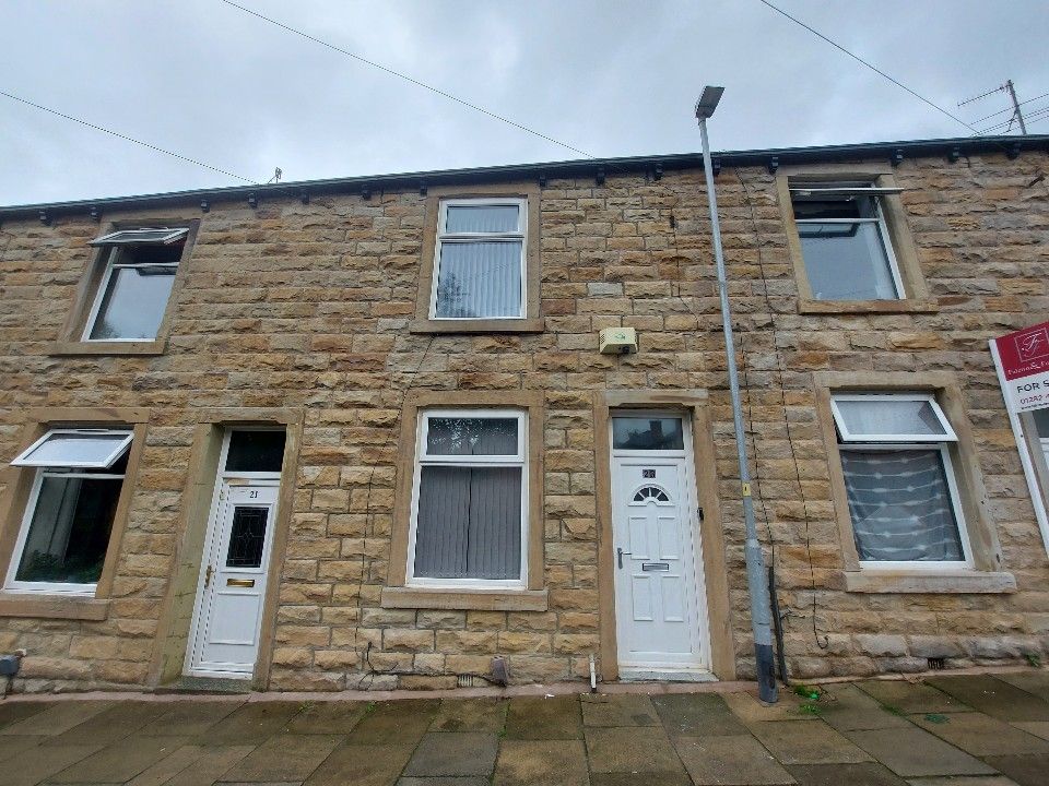 Property photo 1 of 12