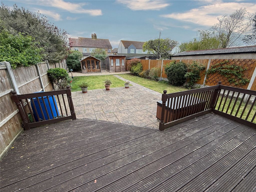 Property photo 2 of 22 Picture No. 12