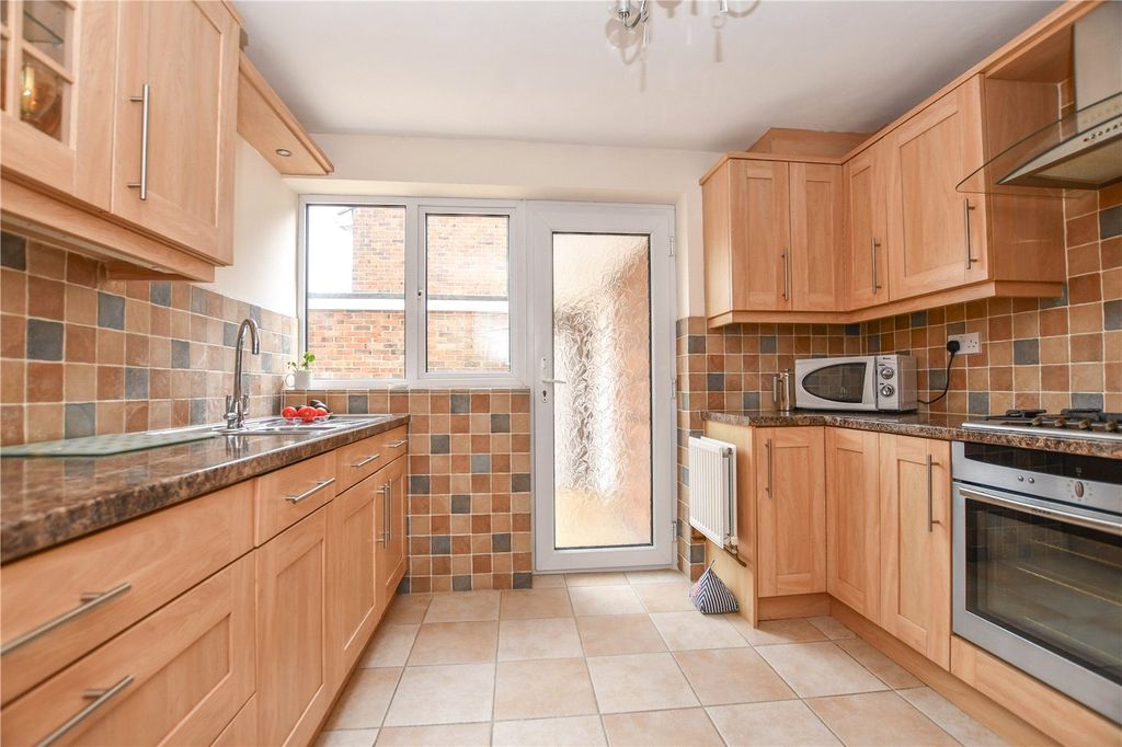 Property photo 3 of 19 Picture No. 09