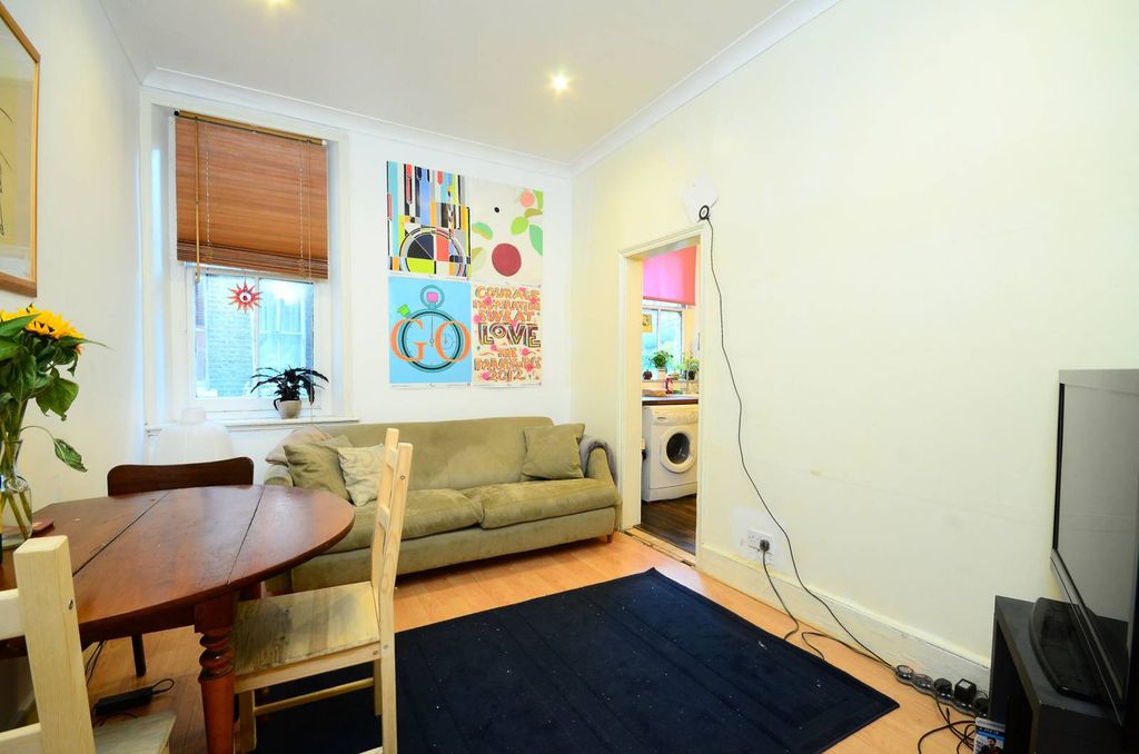 Property photo 2 of 5