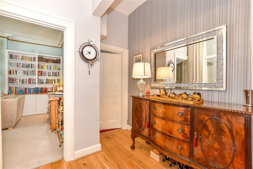 Property photo 3 of 11 Internal Lifestyle Photograph