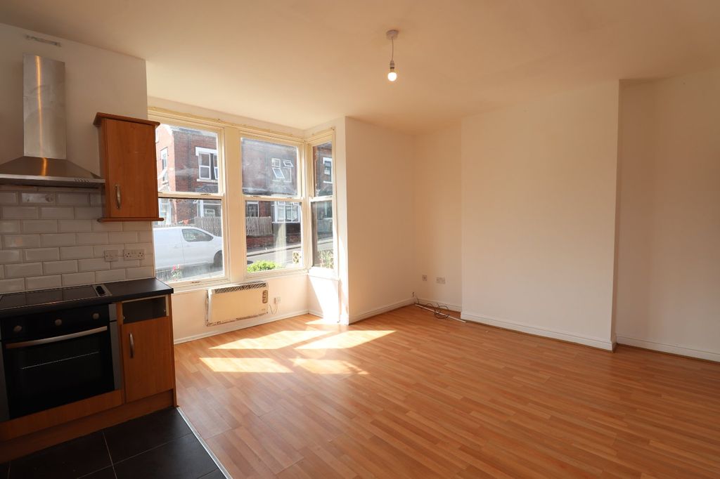 Property photo 3 of 7 Picture No. 34