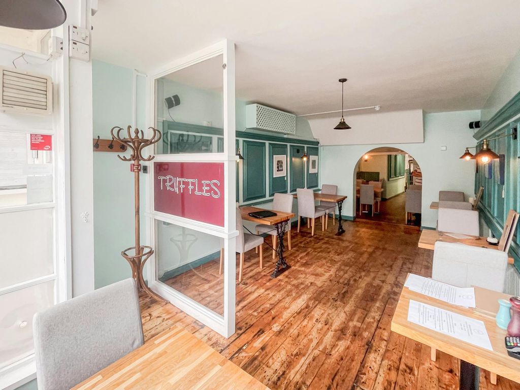 Property photo 2 of 6 8.Jpg