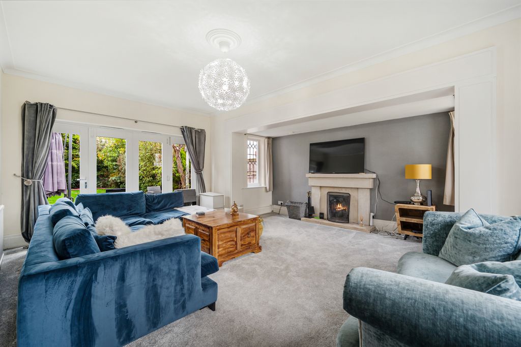 Property photo 3 of 22 Living Room