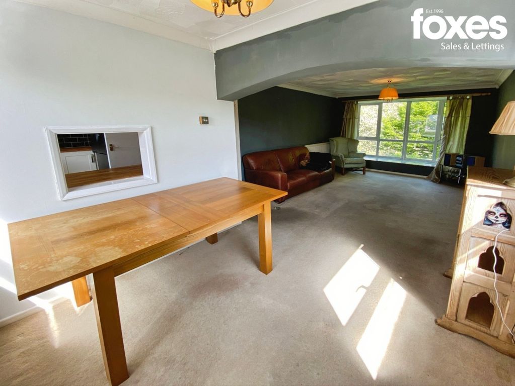 Property photo 3 of 23 4990423