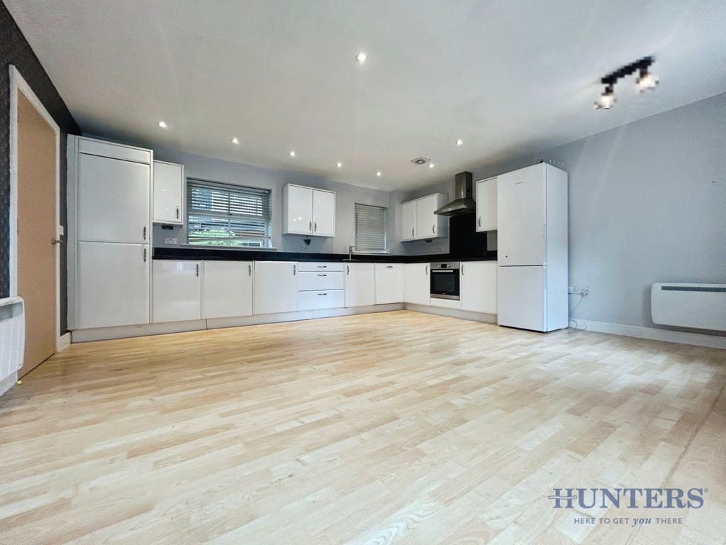 Property photo 3 of 11 Pbox-Img.Jpg