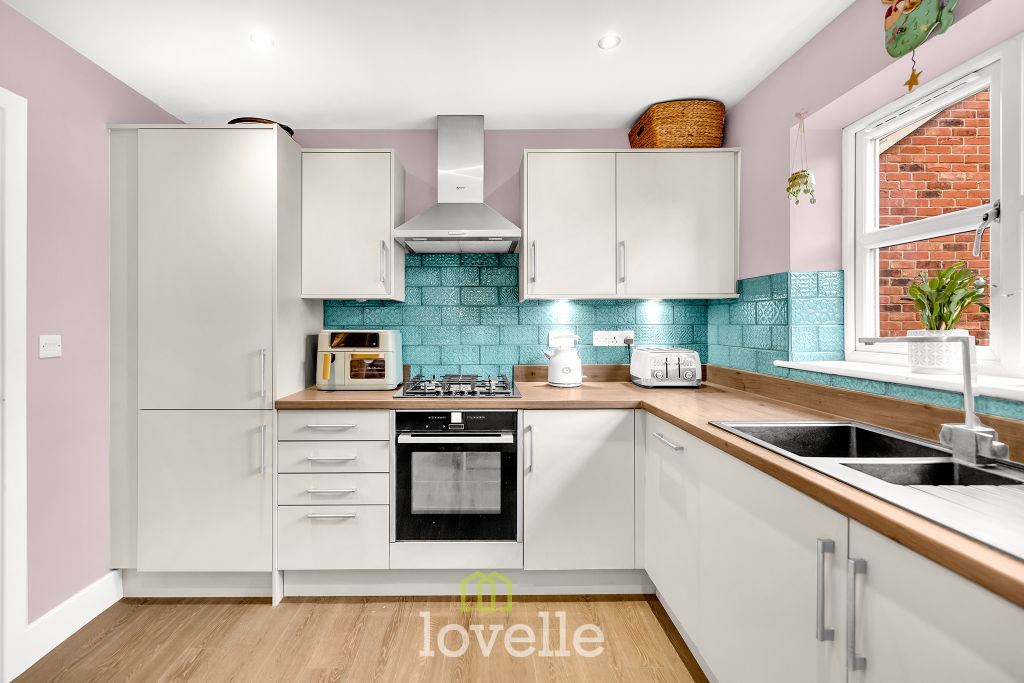 Property photo 3 of 14