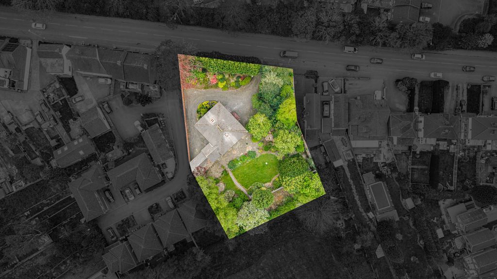 Property photo 3 of 34