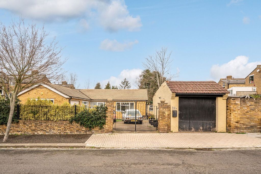 Property photo 1 of 19