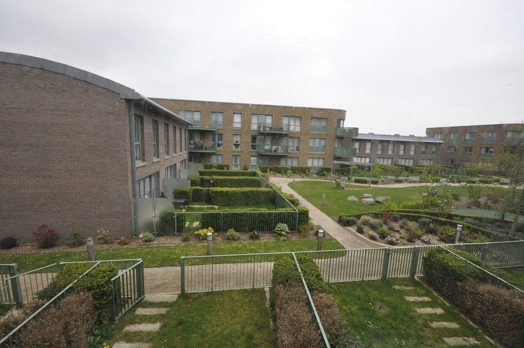 Property photo 3 of 16 Photo 03