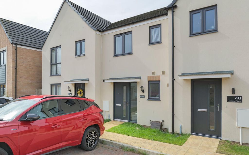 Property photo 1 of 10 P1070354.Jpg