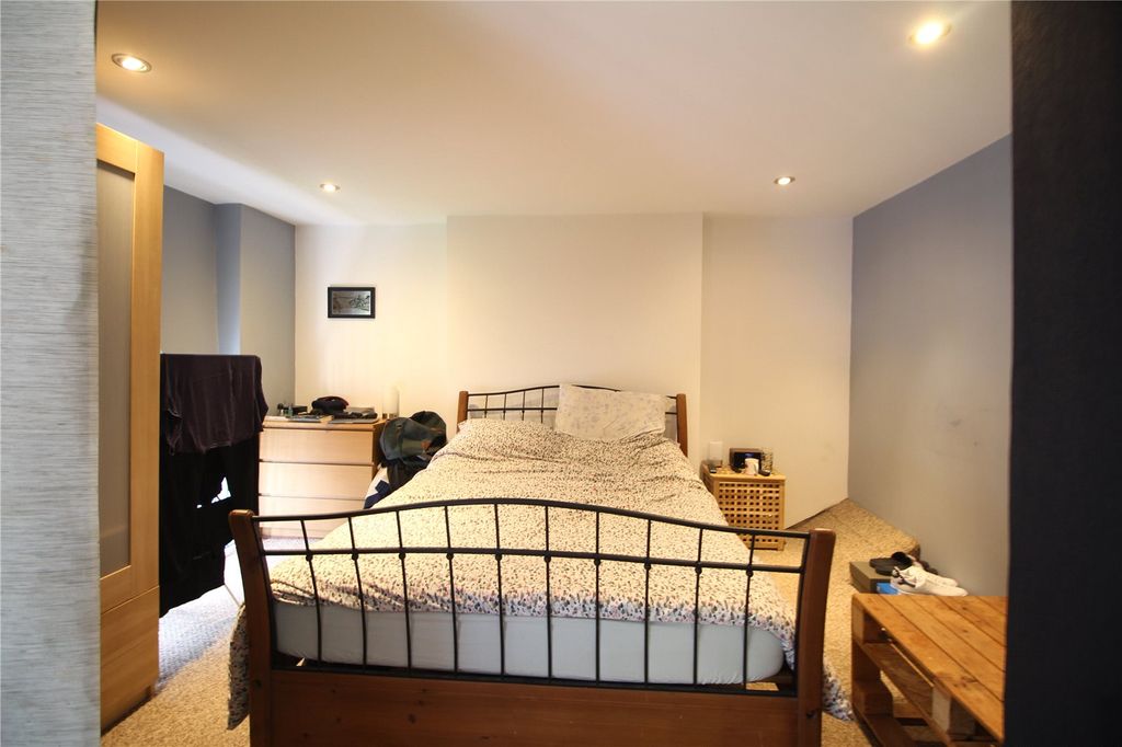 Property photo 3 of 22 Picture No. 33