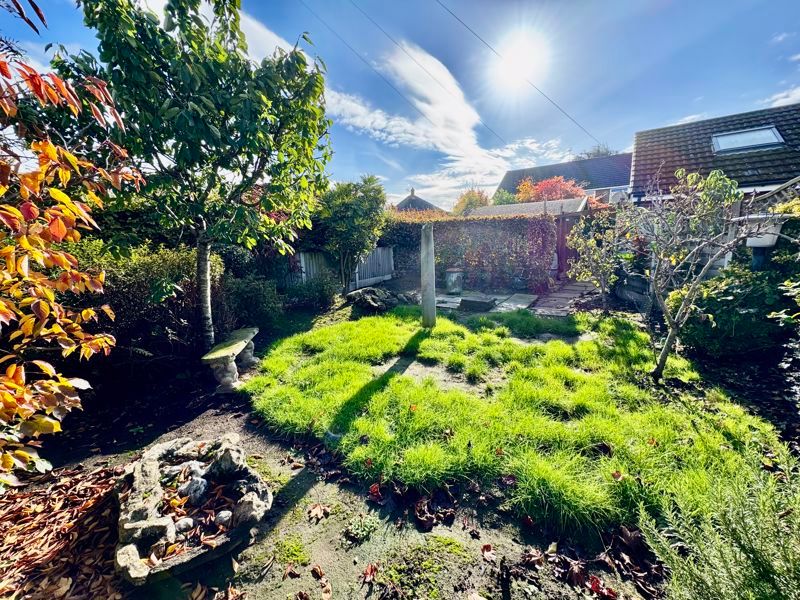 Property photo 3 of 30 Garden