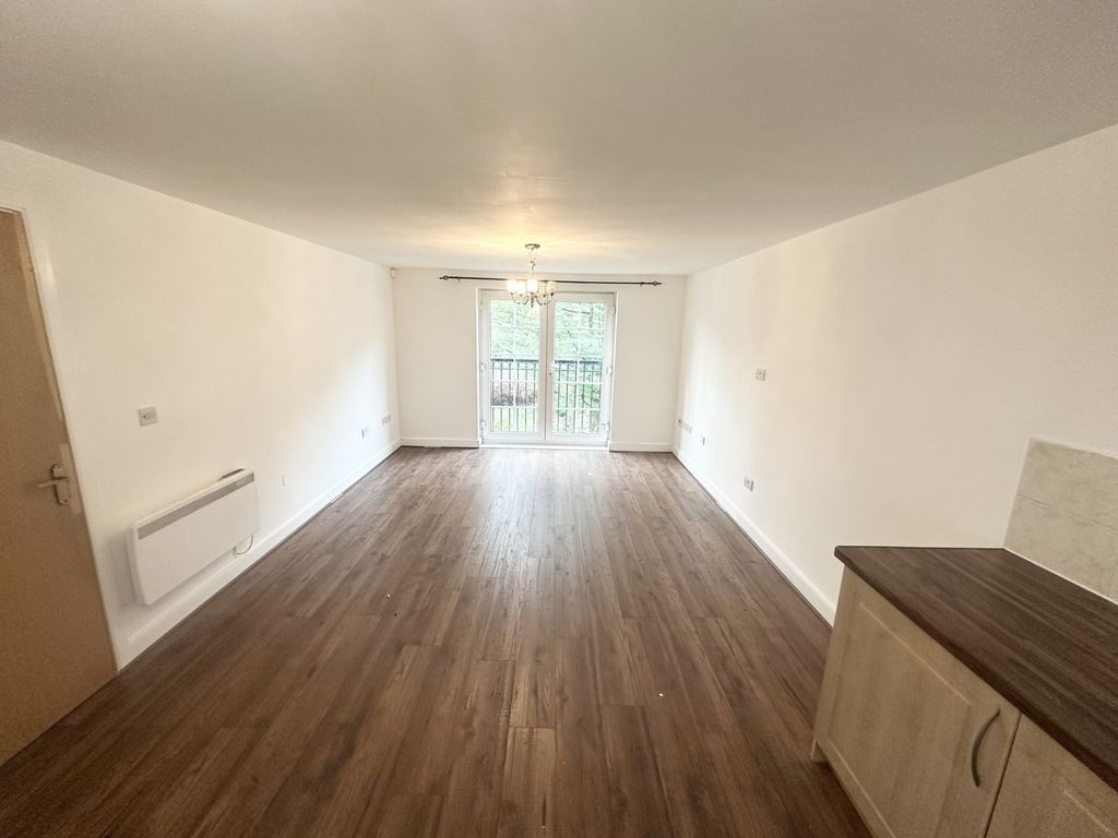 Property photo 3 of 15 Photo 9