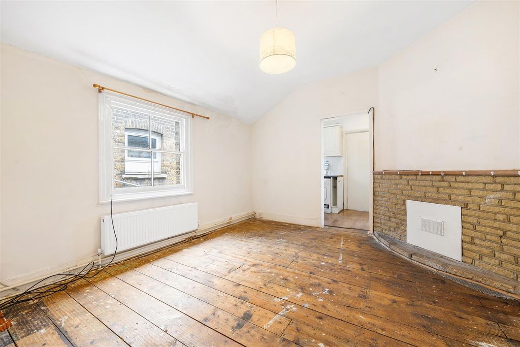 Property photo 3 of 11 Lucas Road-5.Jpg