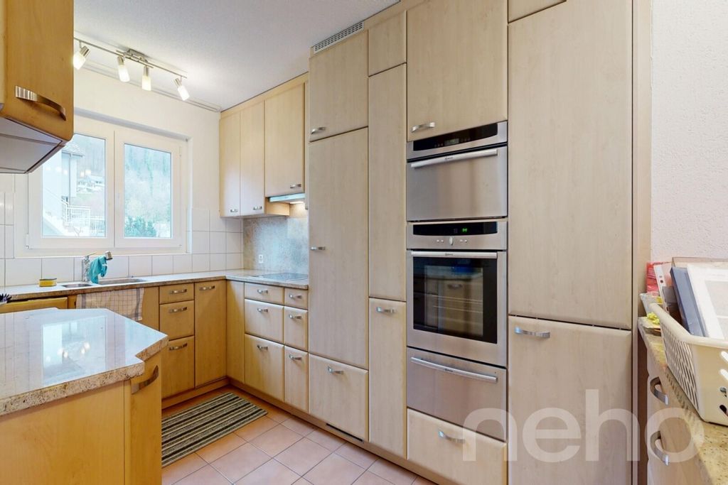 Property photo 3 of 12