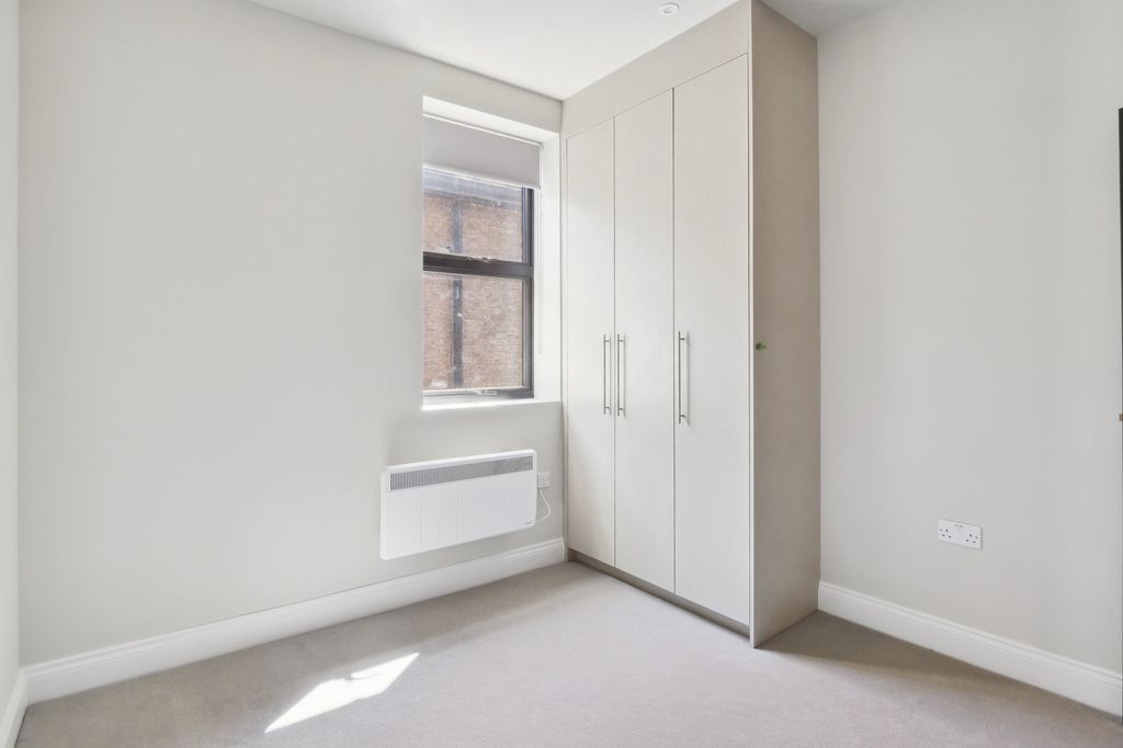 Property photo 1 of 1