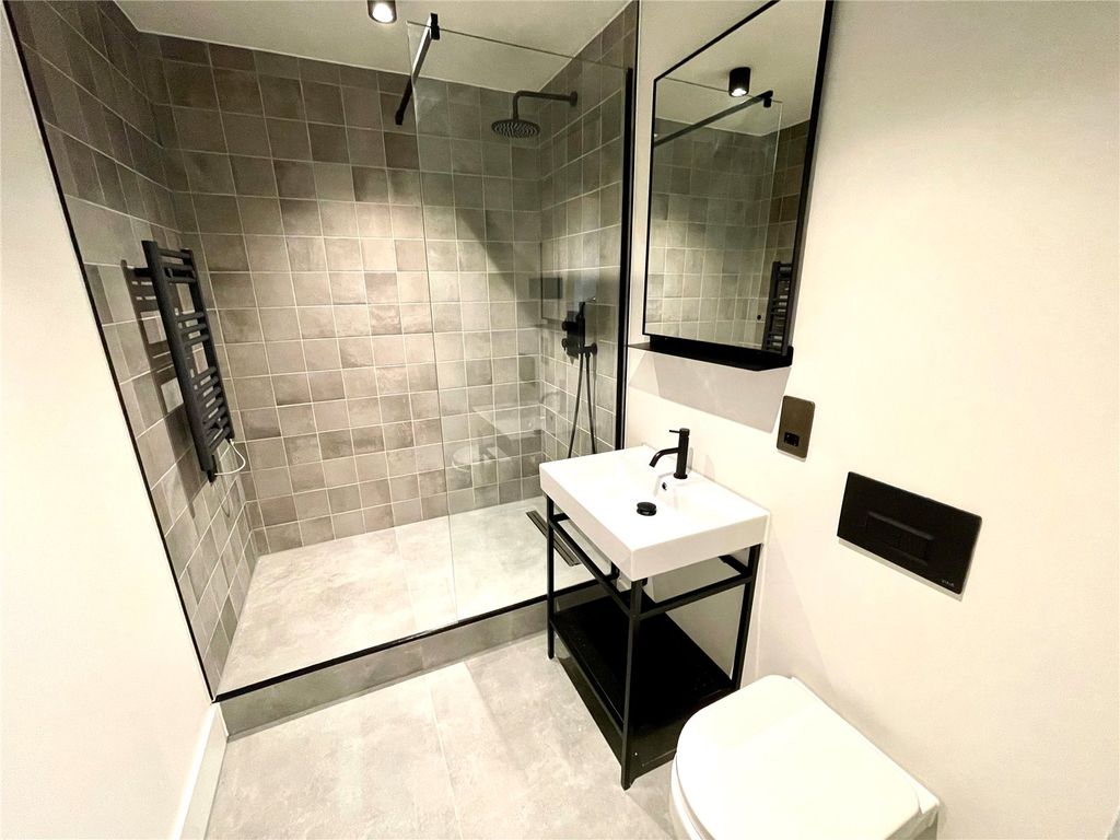 Property photo 3 of 7 Picture No. 06