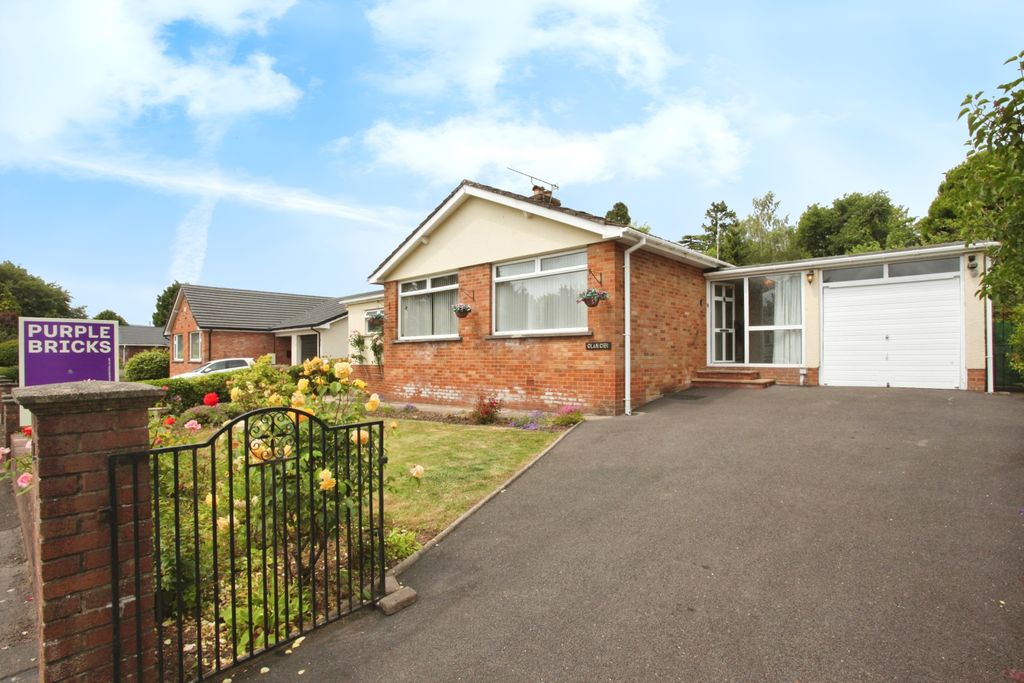 Property photo 2 of 21
