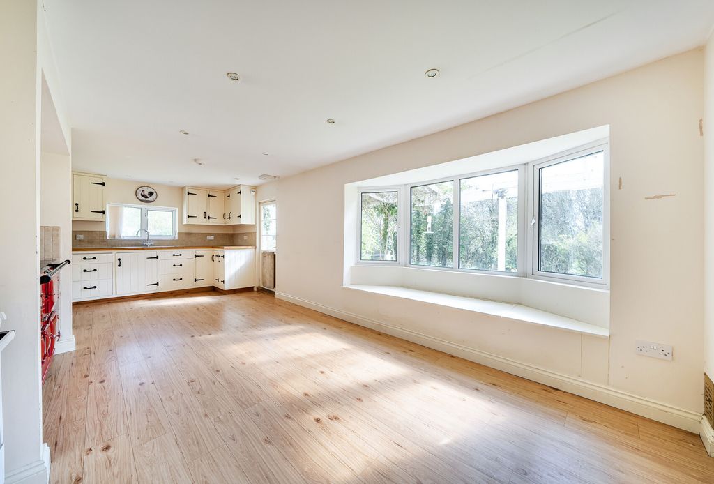Property photo 3 of 31 1434984-15-69Ca9d...