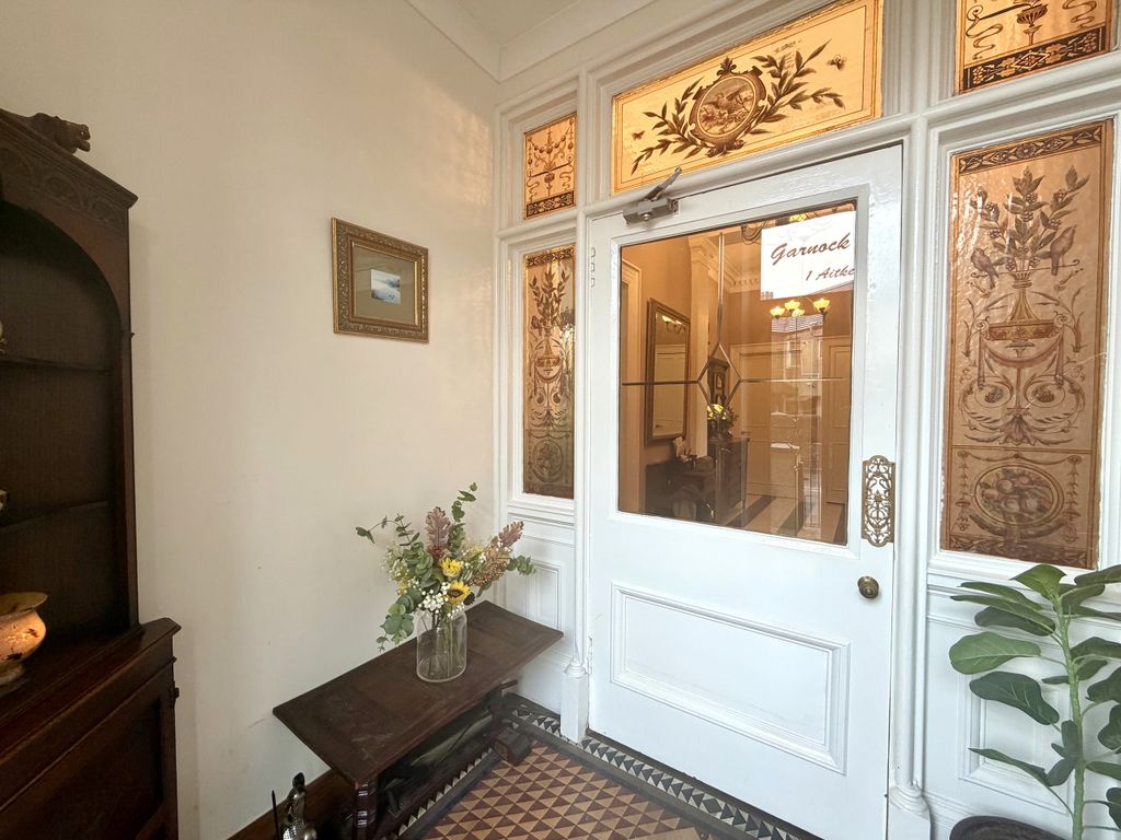 Property photo 3 of 39 3.Jpeg