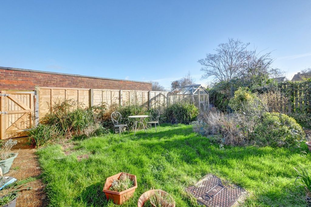 Property photo 3 of 18