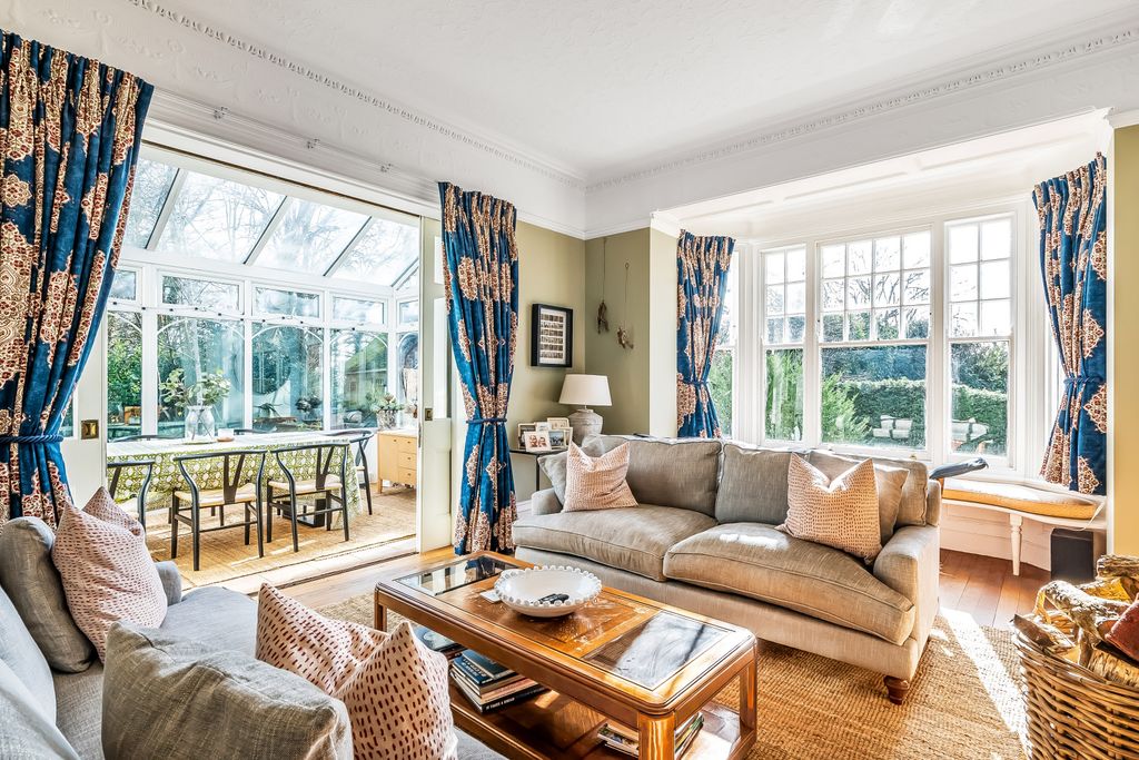 Property photo 2 of 12 Picture No. 02