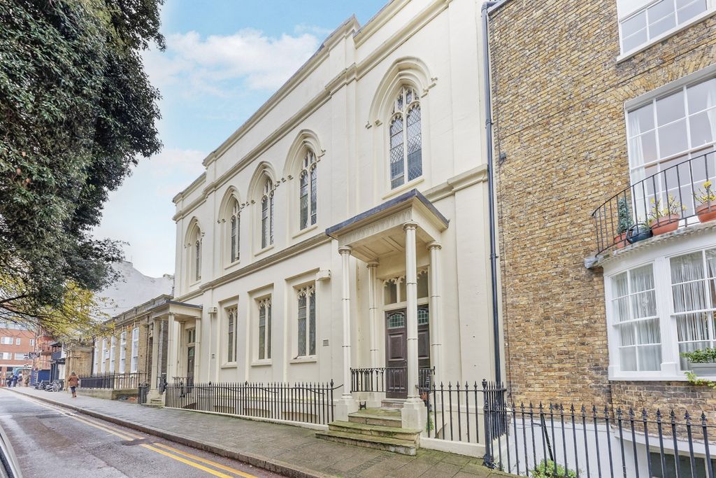 Property photo 1 of 20 Pbox-Img.Jpg