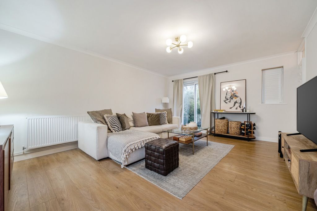 Property photo 2 of 19 1406342-3-6981Db0...