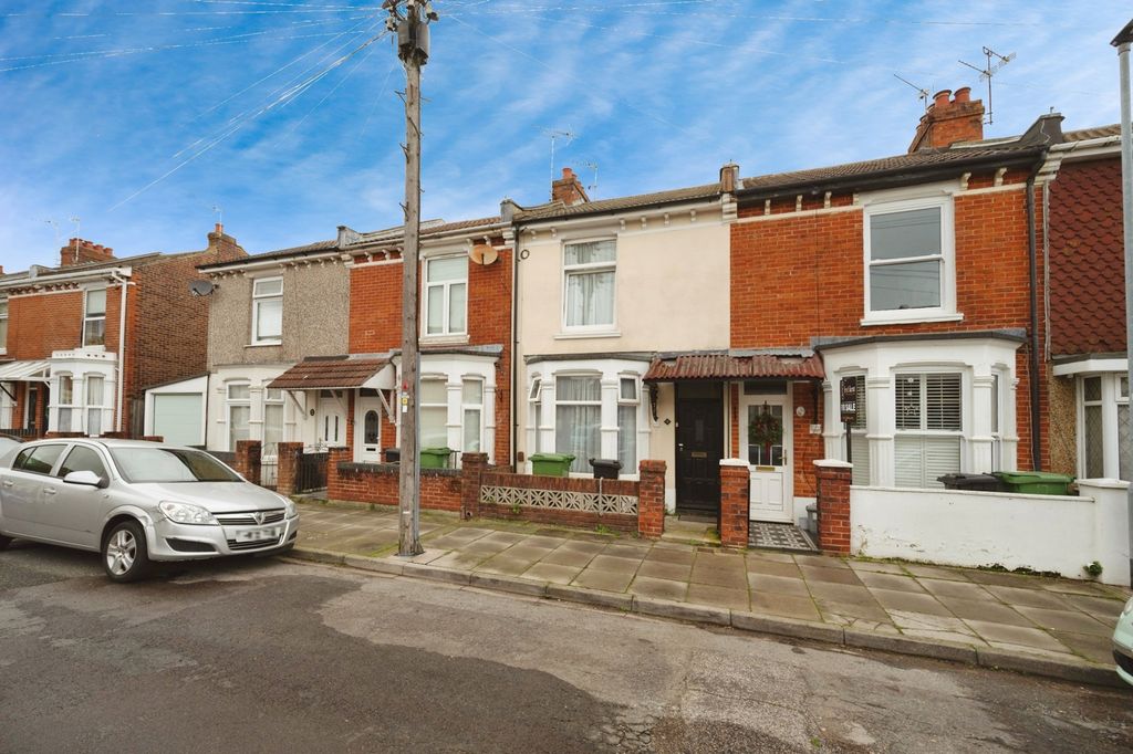 Property photo 1 of 10 Photo