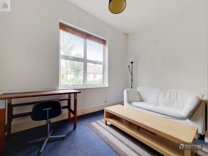 Property photo 1 of 11 1688701