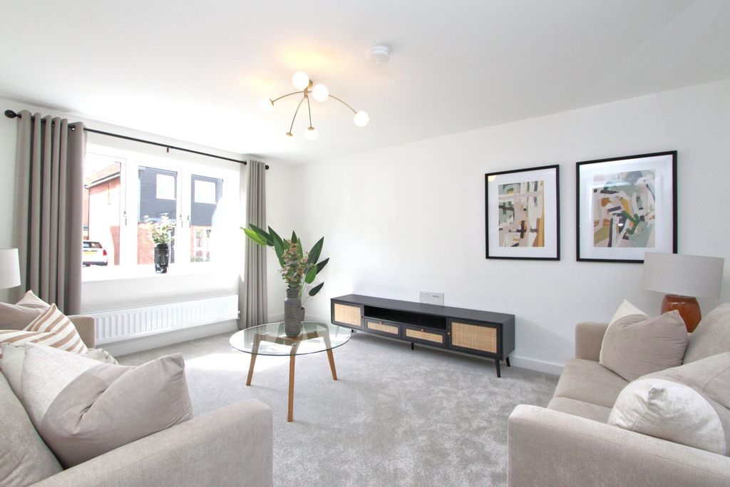 Property photo 2 of 23