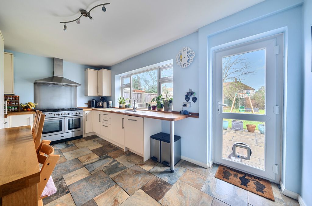 Property photo 3 of 19 1396307-18-69774F...