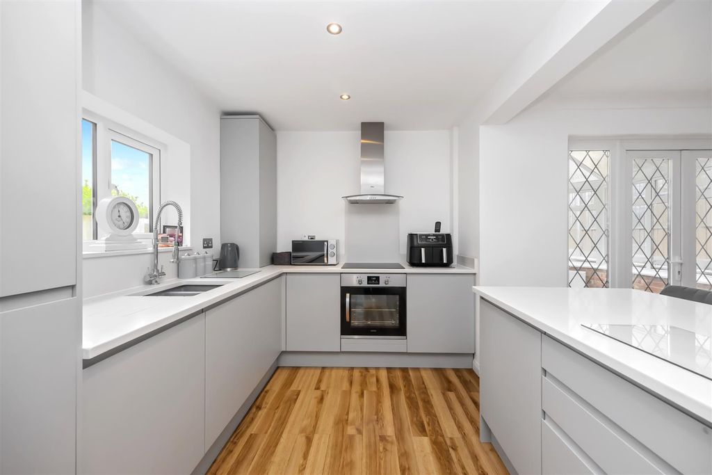 Property photo 3 of 21 Open Plan Kitchen/Dining Room