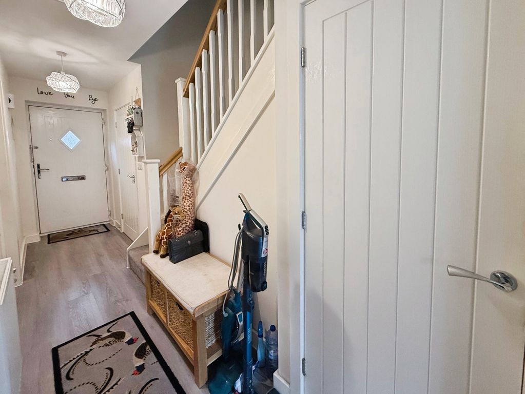 Property photo 2 of 20 Pbox-Img.Jpg
