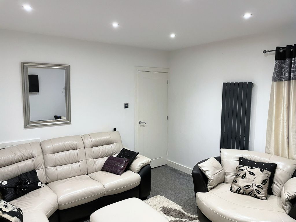 Property photo 2 of 18 Img_0207 - Edited