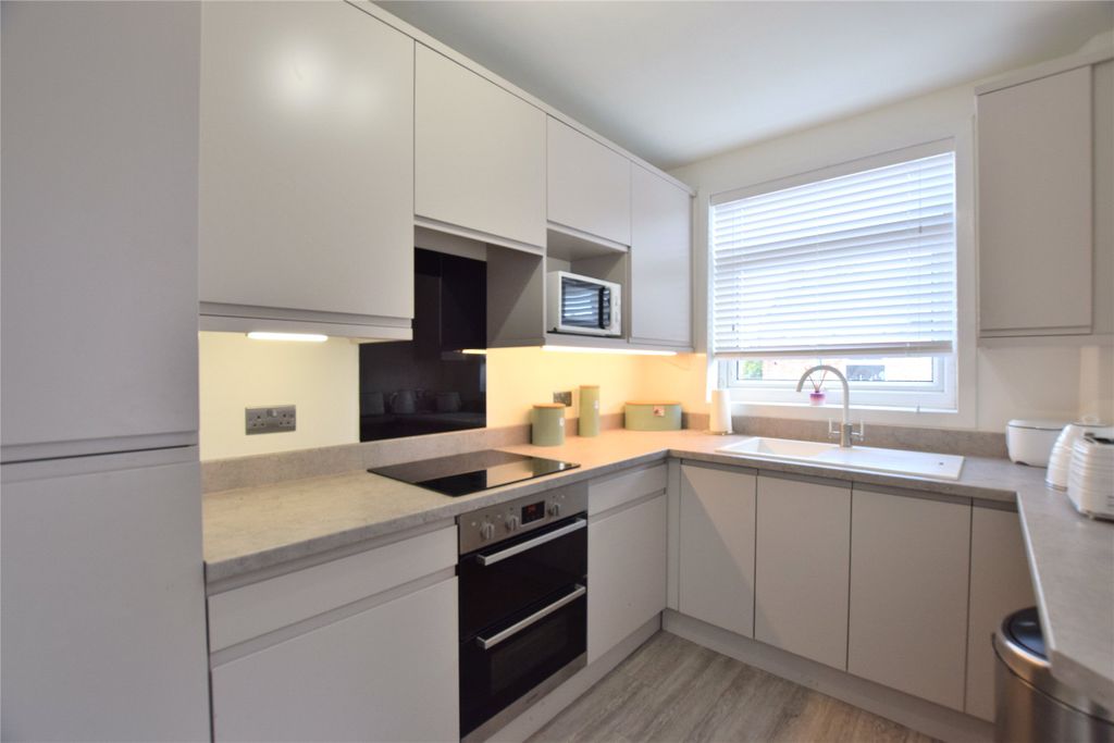 Property photo 1 of 12 Kitchen