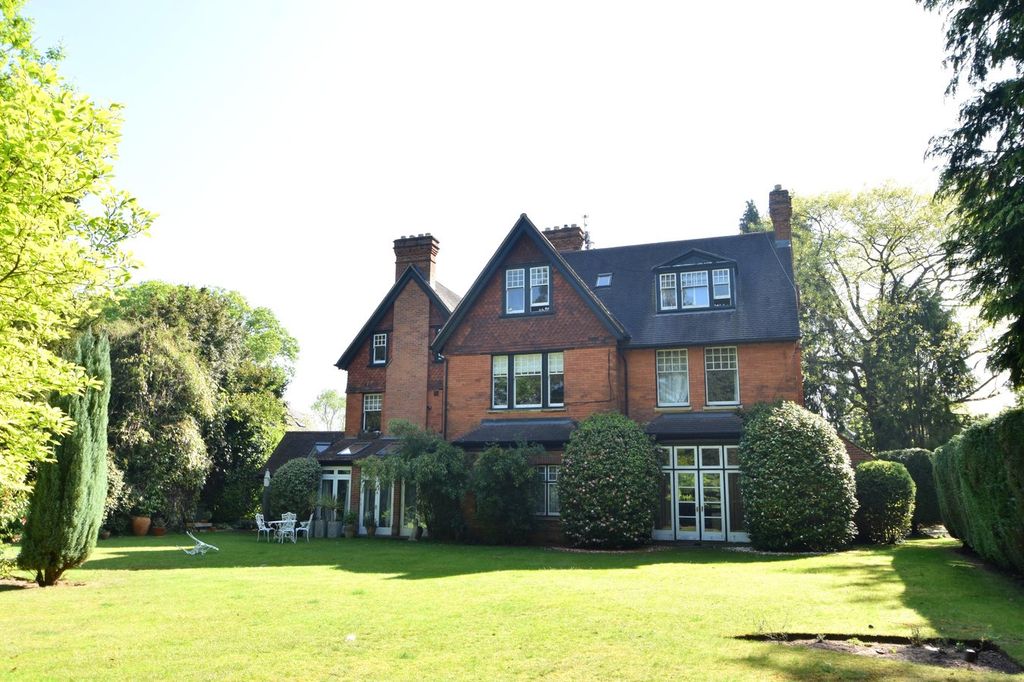 Property photo 2 of 15