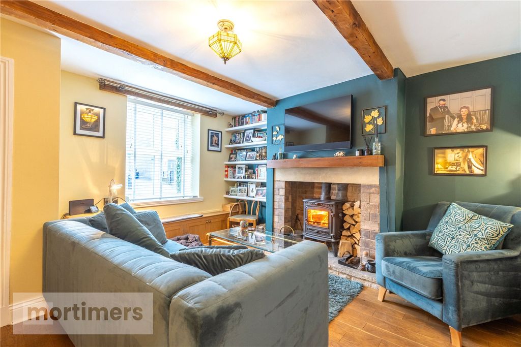 Property photo 2 of 15 Living Room